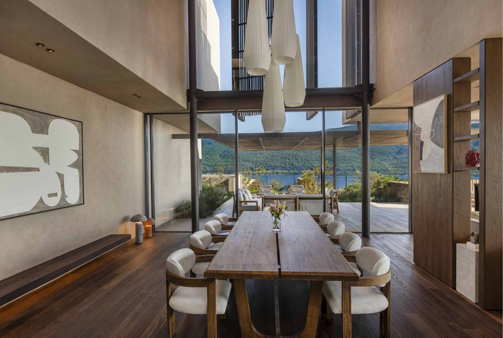 Lujo Presidential Villa