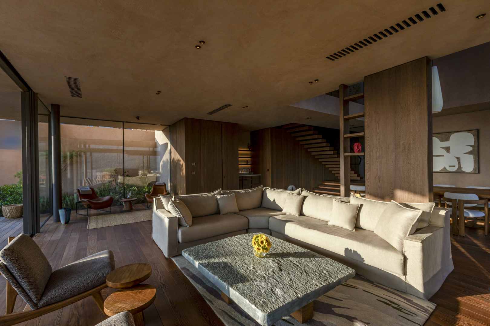 Lujo Presidential Villa