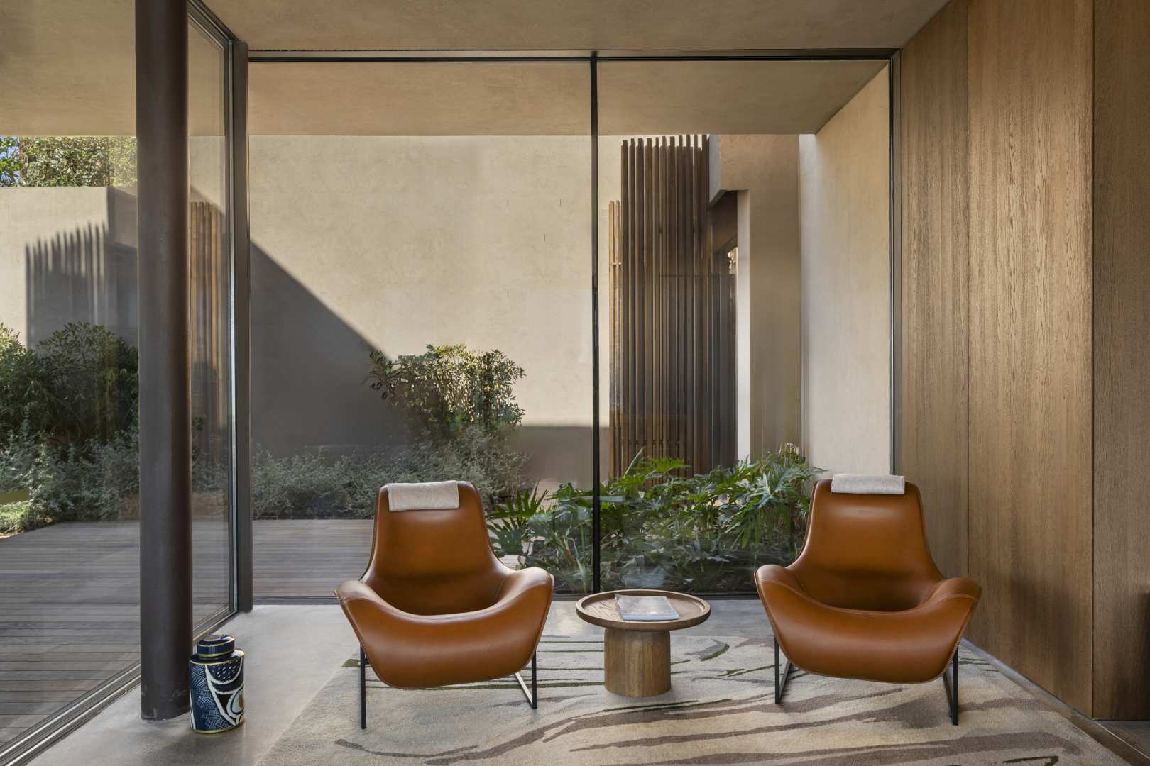 Lujo Presidential Villa