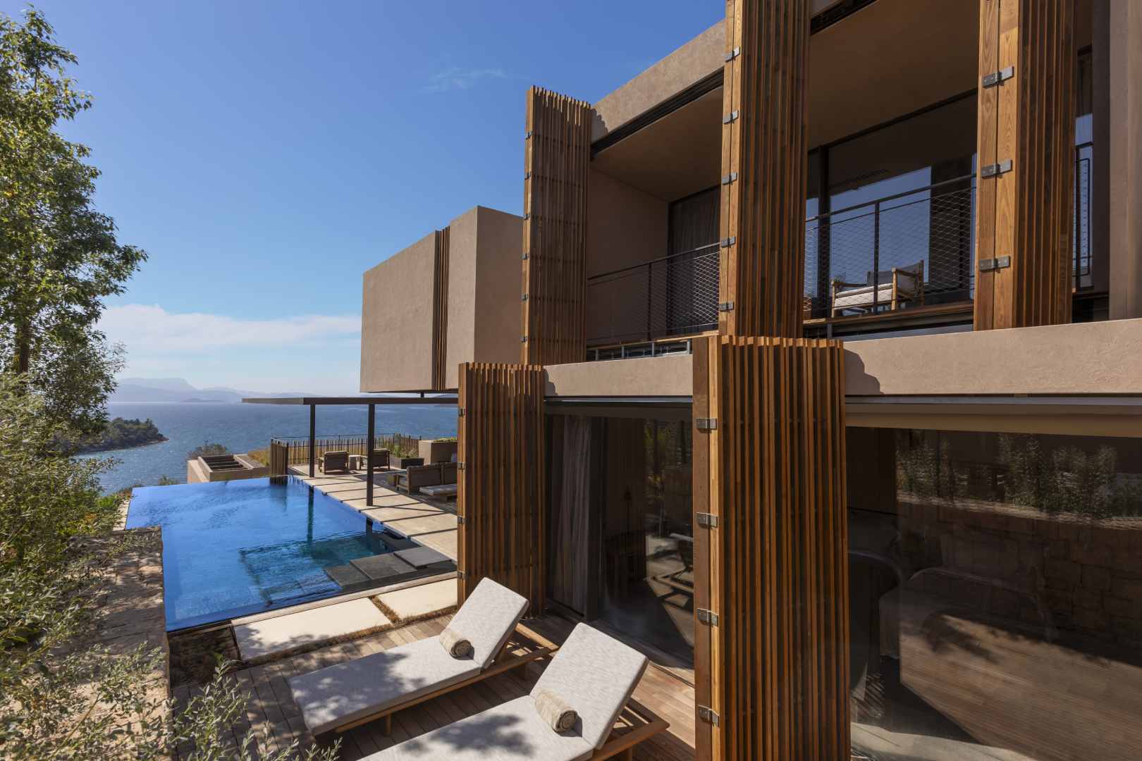 Lujo Presidential Villa