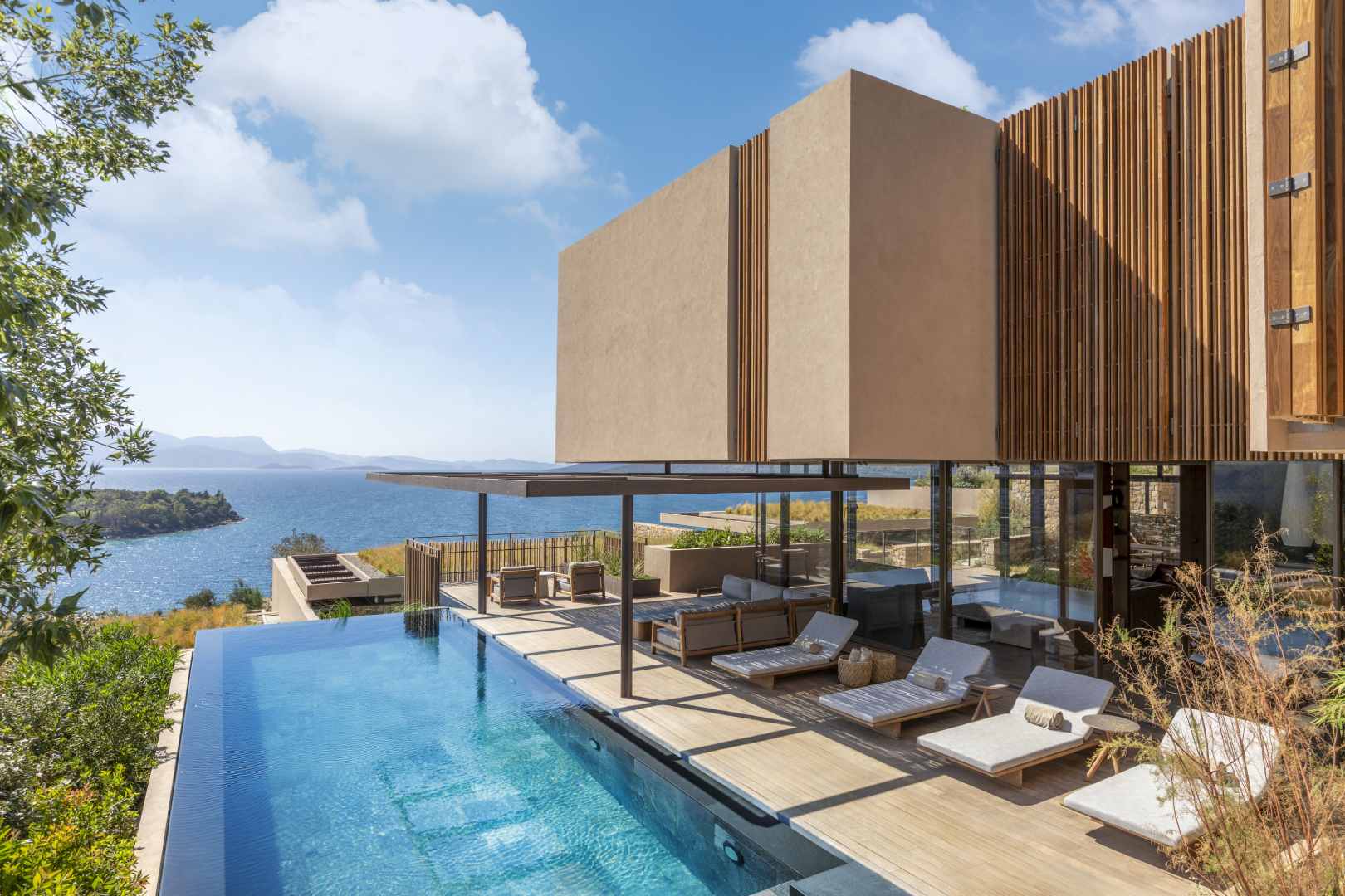 Lujo Presidential Villa