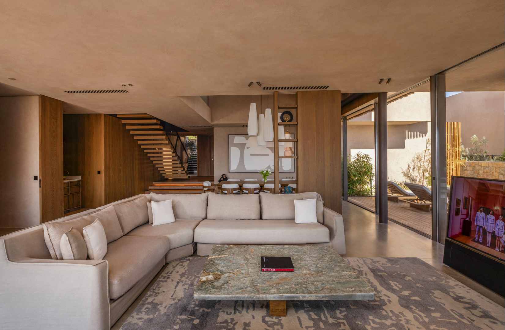 Lujo Presidential Villa